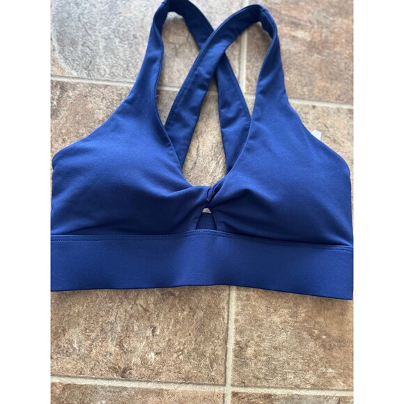 Fabletics Oasis Twist Sports Bra Size XS - Picture 4 of 7